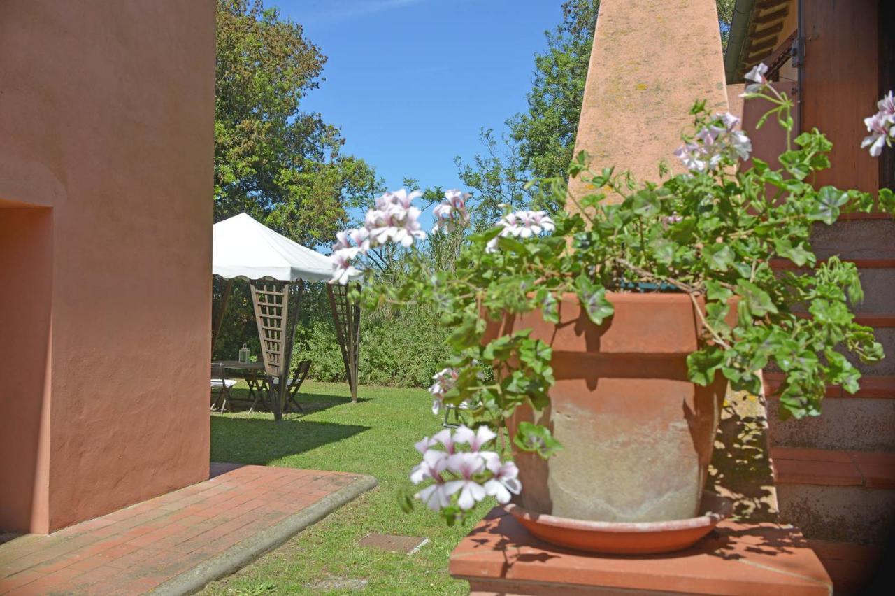 Agriturismo Le Cerbonche ロジニャーノ・マリッティモ エクステリア 写真