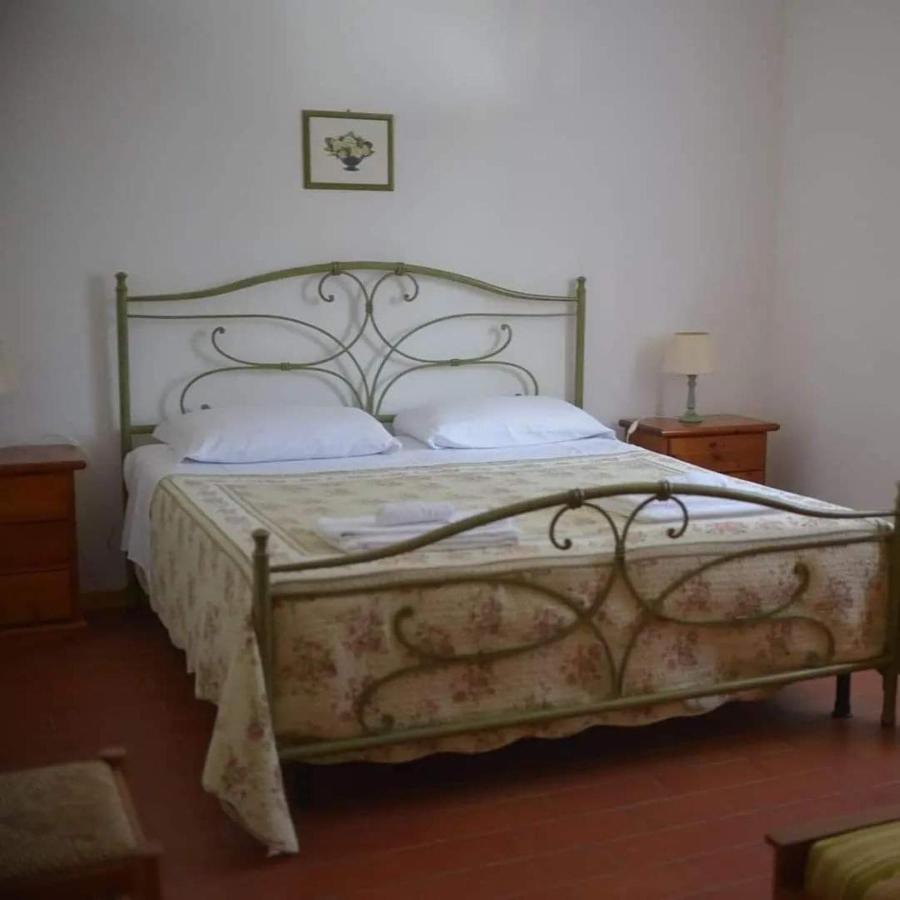 Agriturismo Le Cerbonche ロジニャーノ・マリッティモ エクステリア 写真