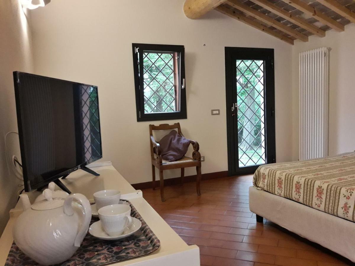 Agriturismo Le Cerbonche ロジニャーノ・マリッティモ エクステリア 写真
