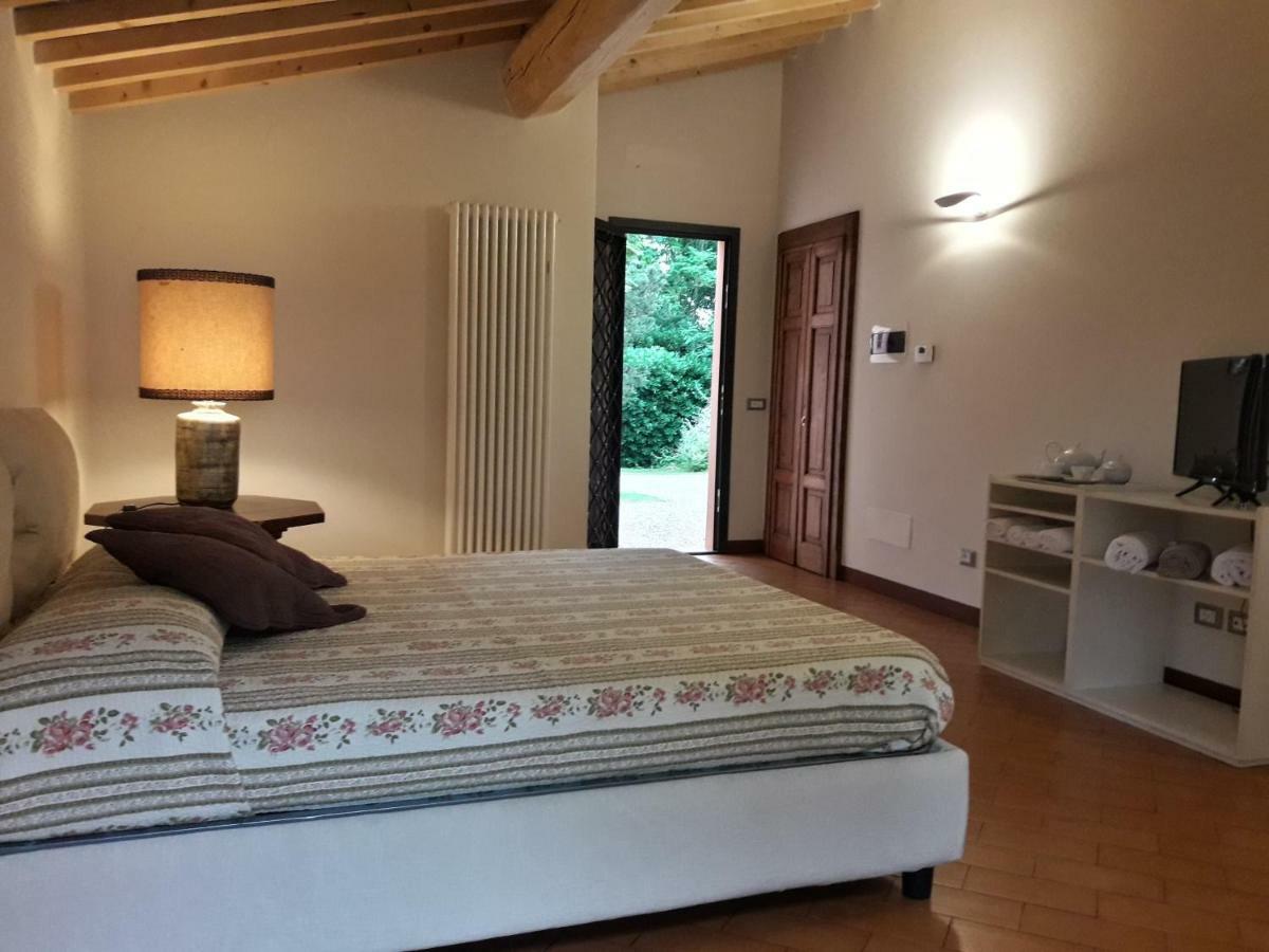 Agriturismo Le Cerbonche ロジニャーノ・マリッティモ エクステリア 写真