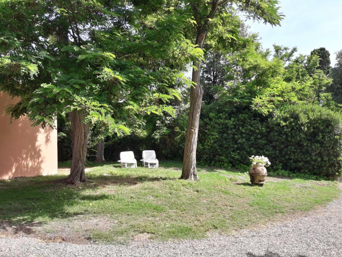 Agriturismo Le Cerbonche ロジニャーノ・マリッティモ エクステリア 写真