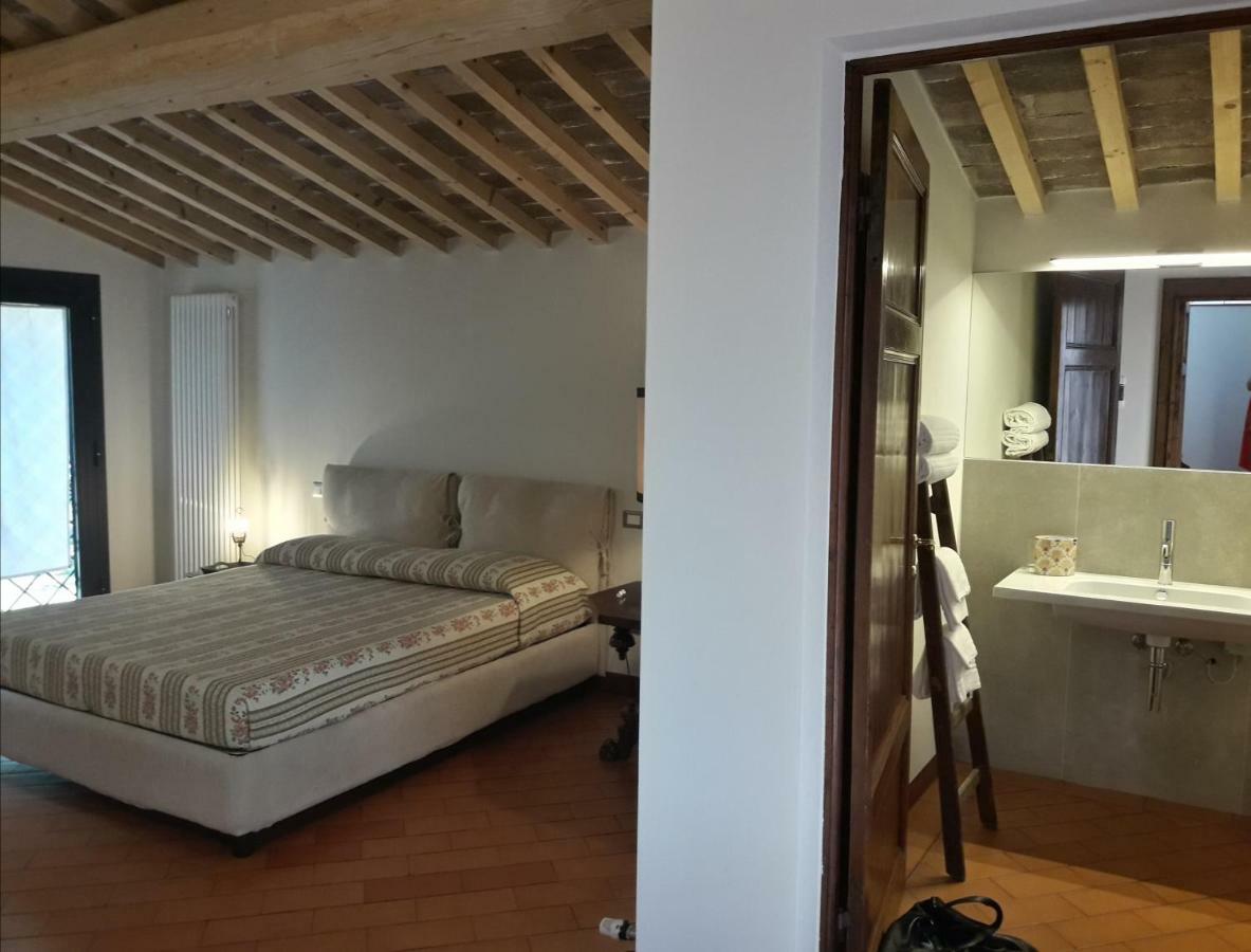 Agriturismo Le Cerbonche ロジニャーノ・マリッティモ エクステリア 写真